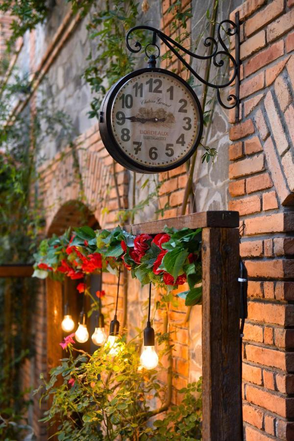 Готель Old Town Шекі Екстер'єр фото