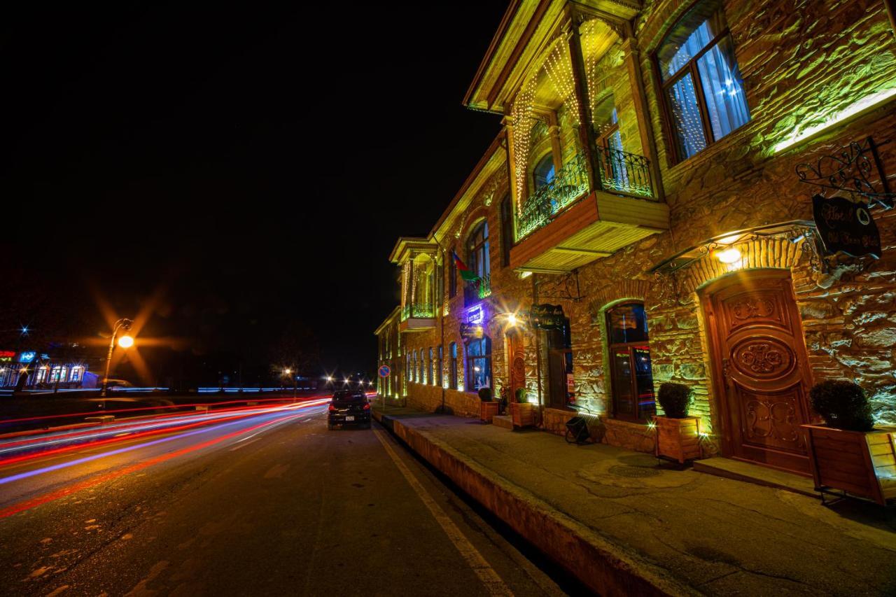 Готель Old Town Шекі Екстер'єр фото
